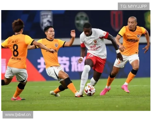 中超VAR争议频发，判罚准确性与执行标准引关注